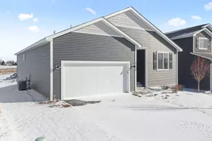 2109 Westpointe Dr, Hastings, MN 55033 - Photo 2