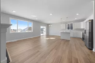 2109 Westpointe Dr, Hastings, MN 55033 - Photo 12