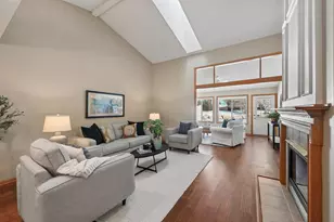 13020 Northrup Trail, Eden Prairie, MN 55347 - Photo 12