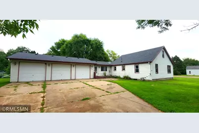 902 11th Street N, Princeton, MN 55371 - Photo 1