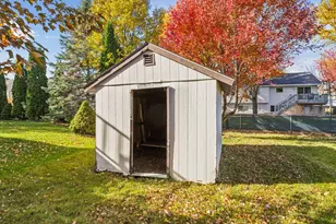 2434 Hynes Ave N, Oakdale, MN 55128 - Photo 30