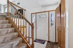 2434 Hynes Ave N, Oakdale, MN 55128 - Photo 4