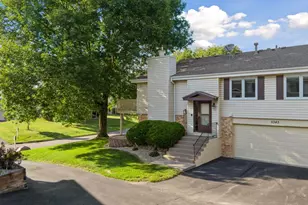 5343 Beachside Dr, Minnetonka, MN 55343 - Photo 1