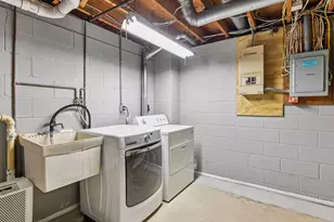 2100 W 21st St, Minneapolis, MN 55405 - Photo 44