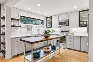 2100 W 21st St, Minneapolis, MN 55405 - Photo 14