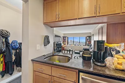 1920 S 1st Street #1907, Minneapolis, MN 55454 - Photo 4