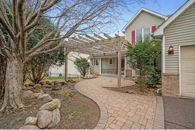 2970 Western Avenue N, Roseville, MN 55113 - Photo 2