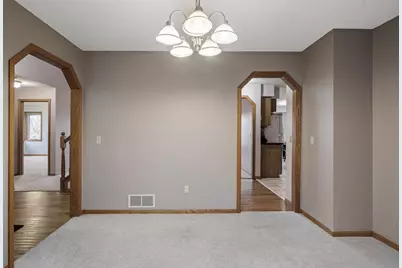 2970 Western Avenue N, Roseville, MN 55113 - Photo 14