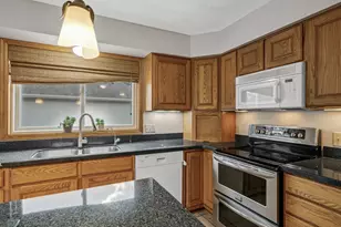 2970 Western Ave N, Roseville, MN 55113 - Photo 42