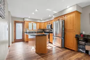 901 Geneva Dr, Alexandria, MN 56308 - Photo 18