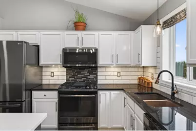 727 7th Street N, Montrose, MN 55363 - Photo 4