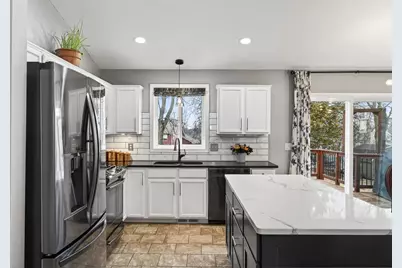 727 7th Street N, Montrose, MN 55363 - Photo 2