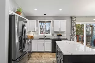 727 7th St N, Montrose, MN 55363 - Photo 2