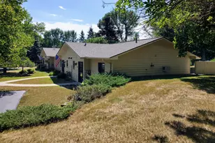 35461 Riverwood Ct, Crosslake, MN 56442 - Photo 4