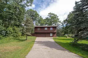 30422 N Spruce Dr, Breezy Point, MN 56472 - Photo 2