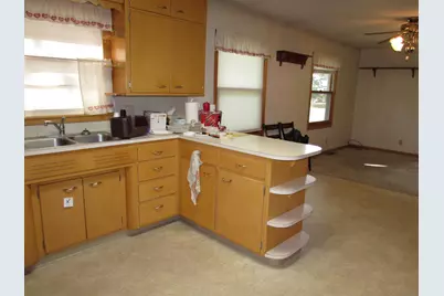 902 11th Street S, Saint James, MN 56081 - Photo 4