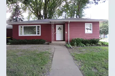 902 11th Street S, Saint James, MN 56081 - Photo 2
