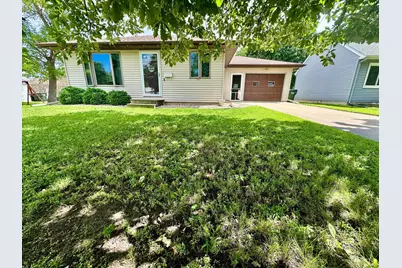 719 Fair Street, Saint Peter, MN 56082 - Photo 1