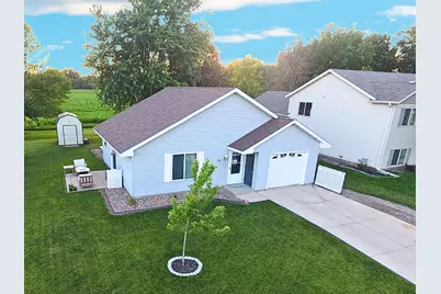 318 2nd Avenue SE, Blooming Prairie, MN 55917 - Photo 1