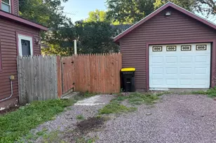 764 3rd Ave, Windom, MN 56101 - Photo 2