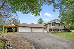 26407 E Timberhill Rd, Zimmerman, MN 55398 - Photo 1