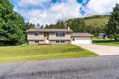 8880 Golfview Drive, Mound Prairie Twp, MN 55943 - Photo 1