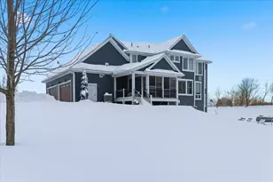 1650 Waters Edge Dr, New Richmond, WI 54017 - Photo 36