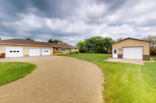 23096 Bluegrass Rd, Albert Lea, MN 56007 - Photo 1