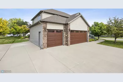 433 Kroshus Drive, Dilworth, MN 56529 - Photo 2