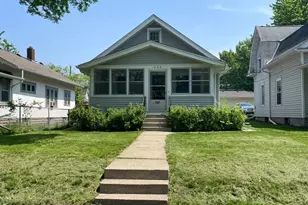 1296 Marion St, Saint Paul, MN 55117 - Photo 1