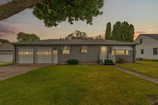 512 7th St, Gaylord, MN 55334 - Photo 2