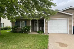 430 7th St SW, Pine Island, MN 55963 - Photo 1