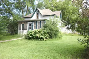 503 1st St SW, New Richland, MN 56072 - Photo 1