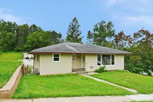 1416 Phelps St, Red Wing, MN 55066 - Photo 1