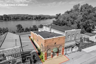 121 S Main Street, Fountain City, WI 54629 - Photo 1