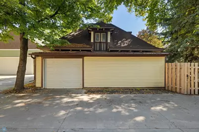 911 8th Street S, Fargo,  58103 - Photo 34