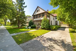 911 8th St S, Fargo,  58103 - Photo 4