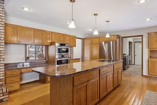 2320 Timber Trail E, Maplewood, MN 55119 - Photo 18