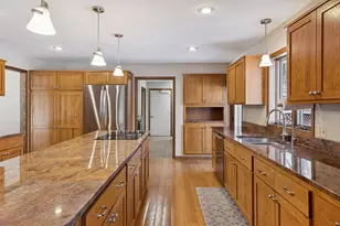 2320 Timber Trail E, Maplewood, MN 55119 - Photo 16