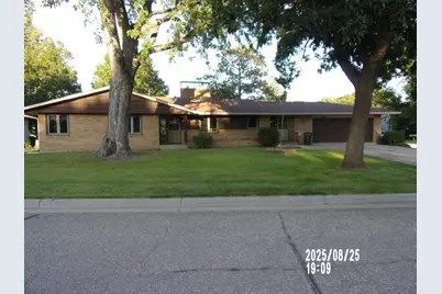 113 Third Avenue NE, Elbow Lake, MN 56531 - Photo 1