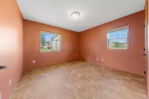 2203 Rolling Green Ln, North Mankato, MN 56003 - Photo 20