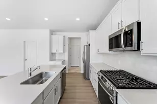 7597 Norway Ln, Lino Lakes, MN 55038 - Photo 4