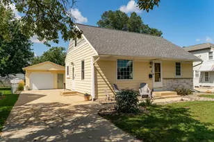 405 18 1/2 Ave SW, Rochester, MN 55902 - Photo 1