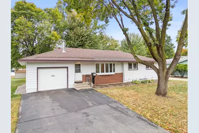 918 Holmes Street S, Shakopee, MN 55379 - Photo 1