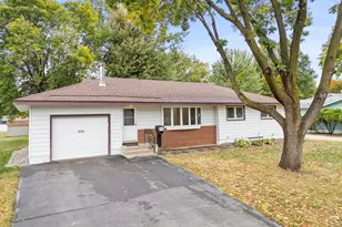 918 Holmes St S, Shakopee, MN 55379 - Photo 1