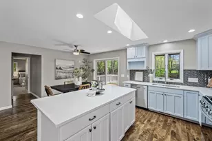 25985 Smithtown Rd, Shorewood, MN 55331 - Photo 12