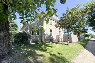 1310 7th Ave, Worthington, MN 56187 - Photo 4