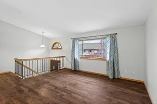 7275 Pontiac Cir, Chanhassen, MN 55317 - Photo 10