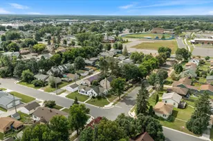 802 6th St S, Virginia, MN 55792 - Photo 8