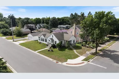 802 6th St S, Virginia, MN 55792 - Photo 16